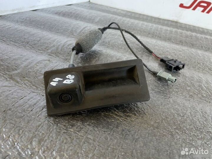 Камера вида задняя Audi A4 B8 2.0 tfsi multitronic