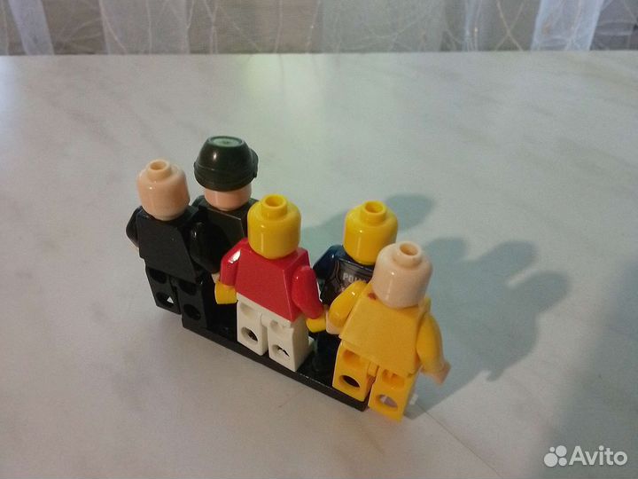 Lego человечки