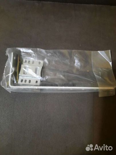 Кронштейн для гардины