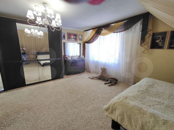 3-к. квартира, 135 м², 6/7 эт.