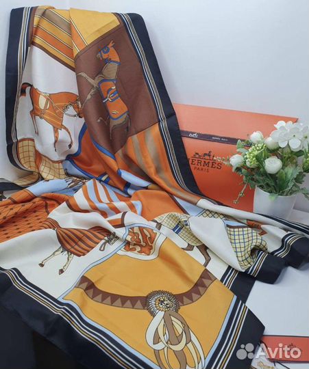 Шелковый платок hermes