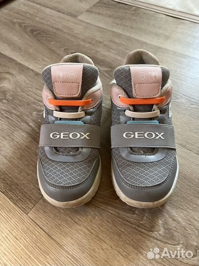 Кроссовки для девочки Geox 31