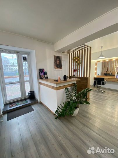 Администратор салона красоты