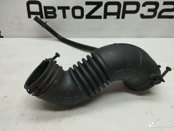 Патрубок воздушного фильтра Hyundai Solaris седан