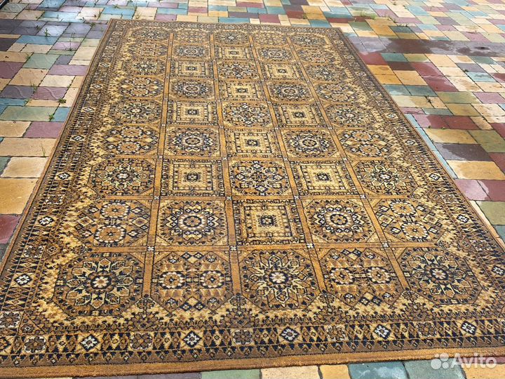 Ковер бу шерстяной 2 м на 3.4