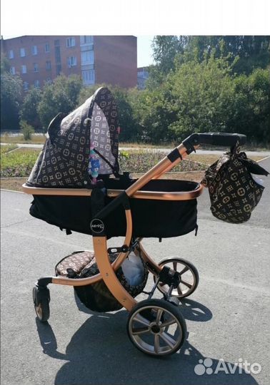 Прогулочная коляска amilie