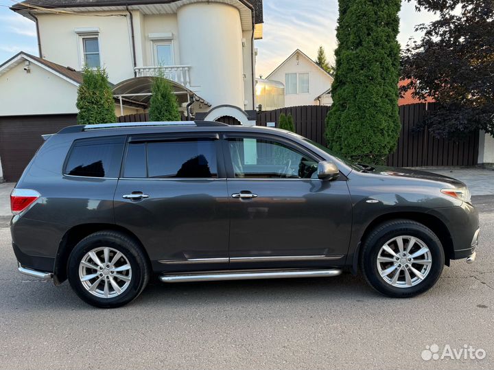 Toyota Highlander 3.5 AT, 2011, 211 300 км