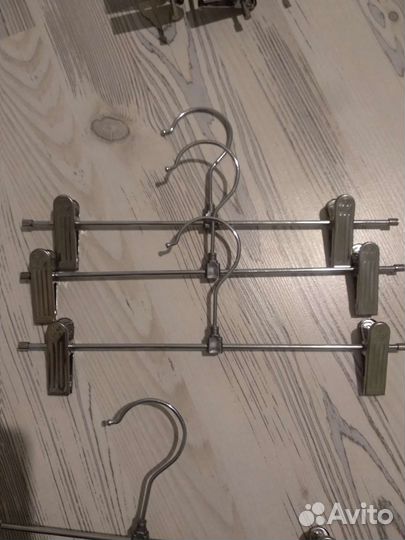 Вешалки с прищепками