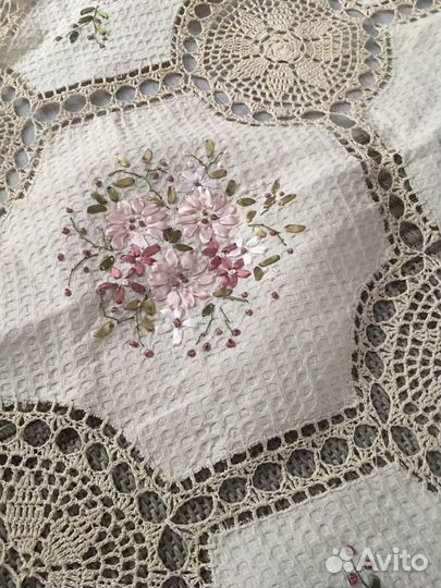 Скатерть на круглый стол