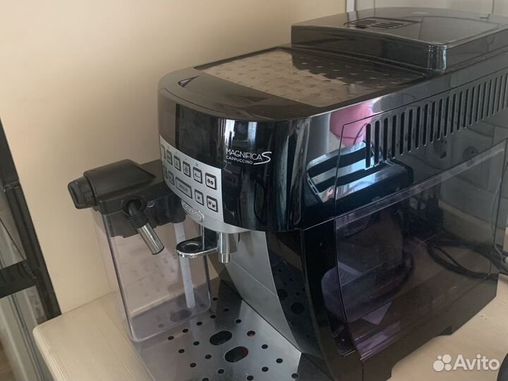 Кофемашина delonghi