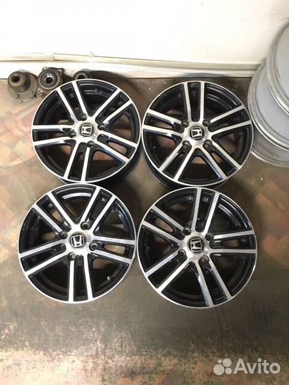 Диски 4х114,3;6х15;et38;co67,1 4 шт