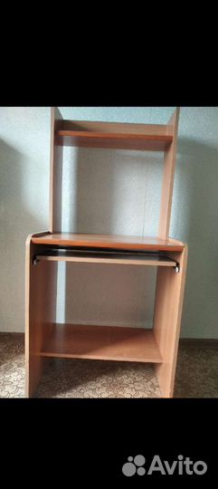 Стол компьютерный