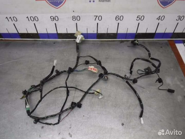 Проводка двери багажника Mitsubishi Pajero Sport 2