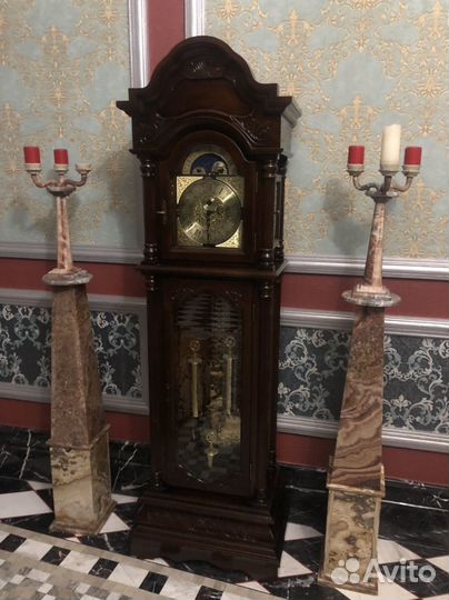 Подсвечник из мрамора.цена за две штуки