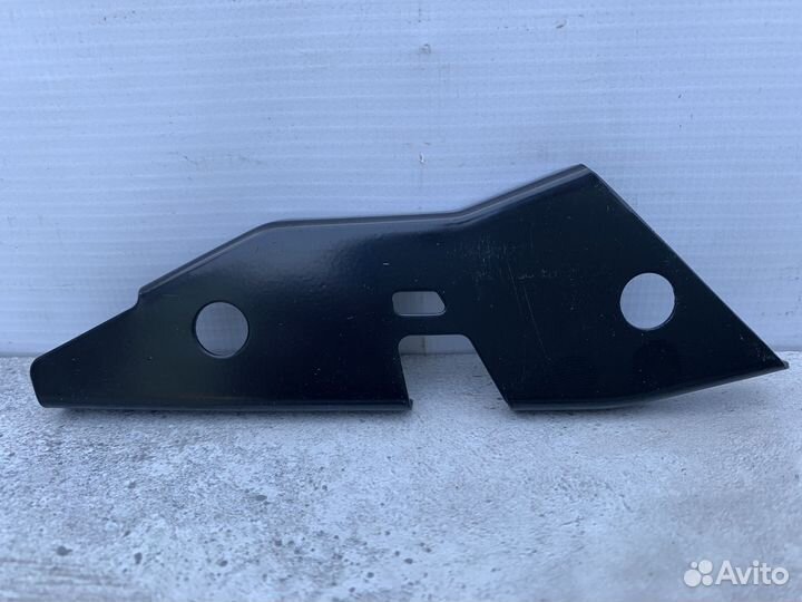 Кронштейн переднего бампера Mercedes A1188850201