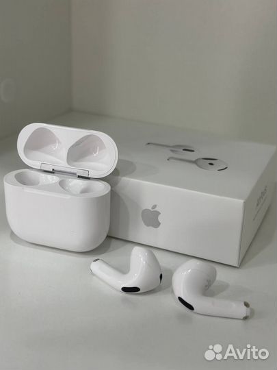 Беспроводные наушники Apple Airpods 4 с шумоподавл