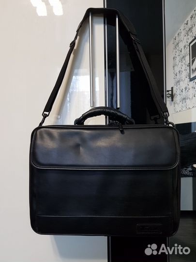 Кейс для компьютера и документов