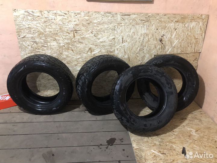 Bridgestone Dueler A/T 285/60 R18 116