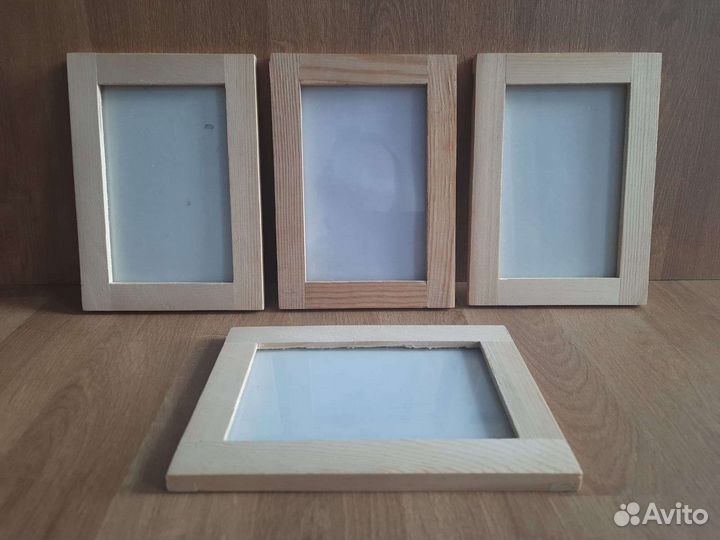 Рамка новая деревянная необработанная со стеклом