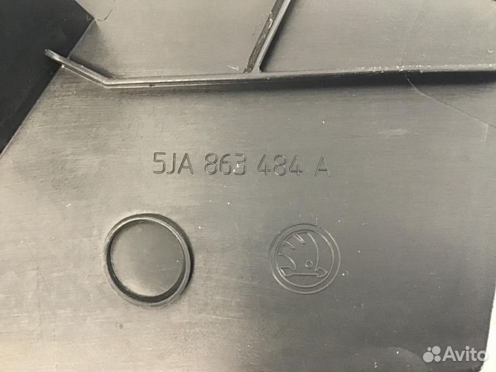 Накладка порога (внутренняя) Skoda Rapid 1 (NH3) 2012-2020 5JA863484A