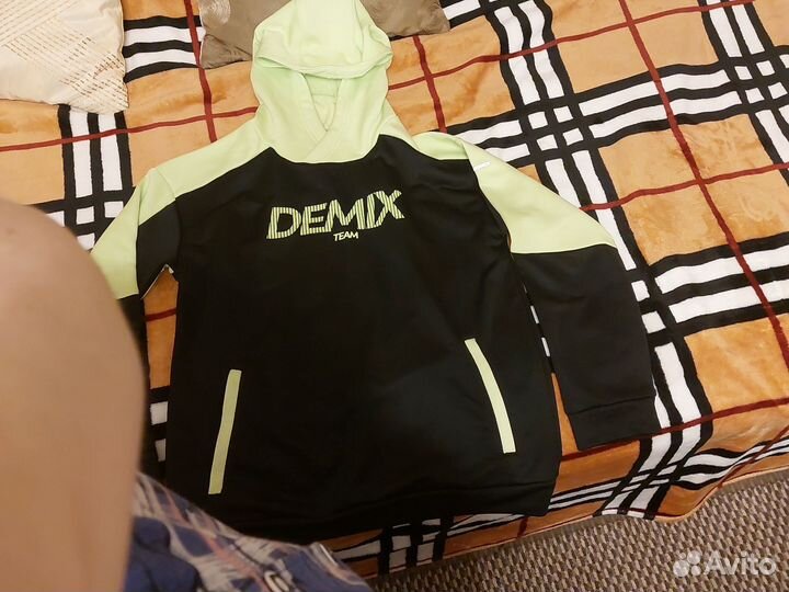 Спортивная кофта на мальчика