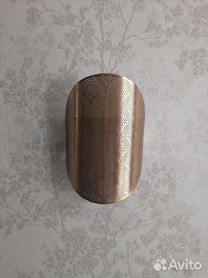 Настенный светильник