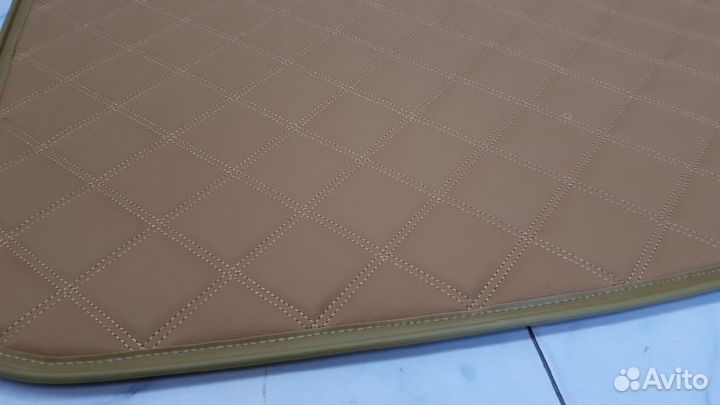 Коврик кожаный в багажник Mercedes Benz W164 GL