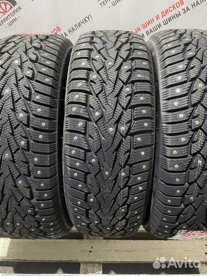 iLink Wintervorhut Stud III 215/60 R17 100T