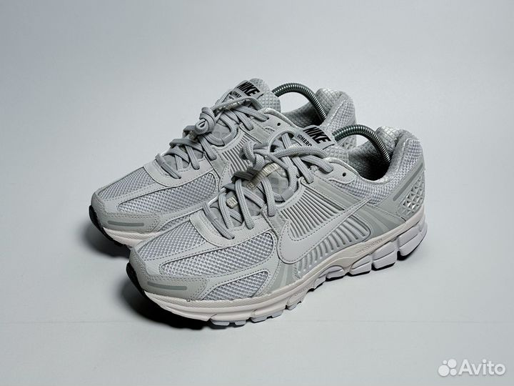 Nike Vomero 5 (8,5us/26,5cm) Оригинал