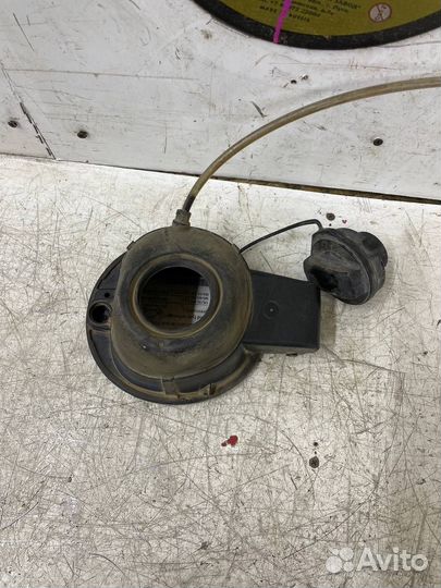 Лючок бака Volkswagen Polo 5 Седан