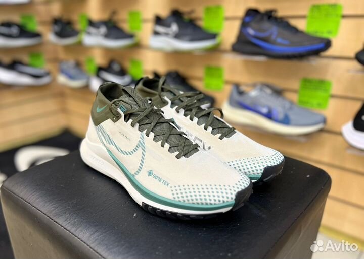 Кроссовки Nike Gore Tex осень оригинал