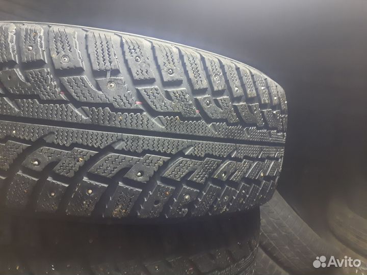 Kumho I'Zen KW32 255/65 R17