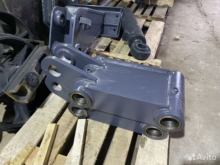 Рычаг ковша ек-18 21.04.000