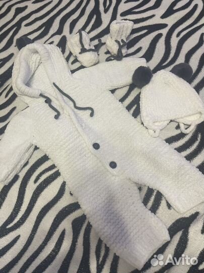 Вязаный костюм детский