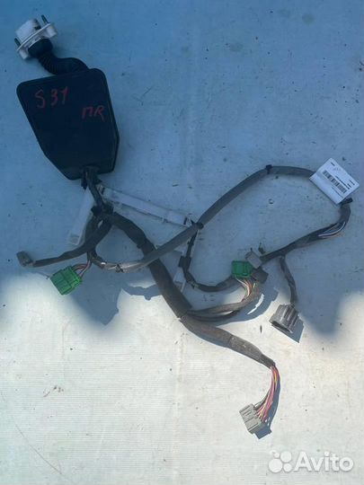 Проводка двери передней правой 8622439