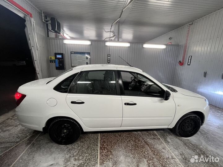 LADA Granta 1.6 МТ, 2021, 35 600 км