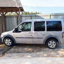 Ford Tourneo Connect 1.8 MT, 2003, 243 300 км, с пробегом, цена 510 000 руб.