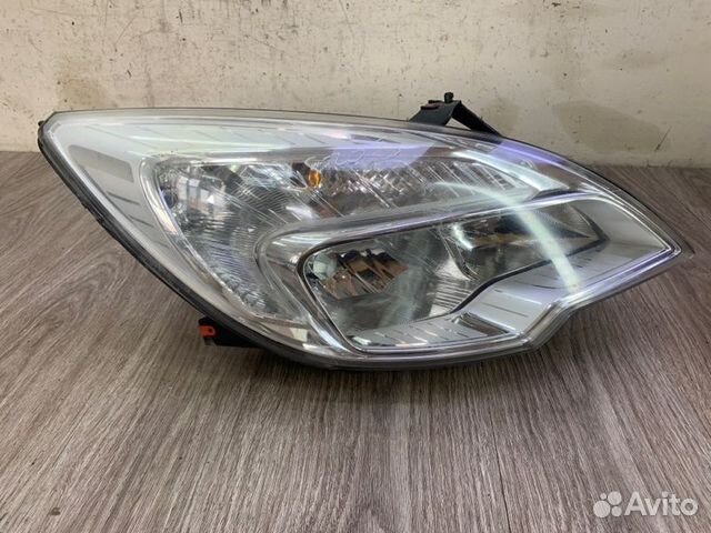 Фара передняя правая Opel Meriva B минивэн 2011