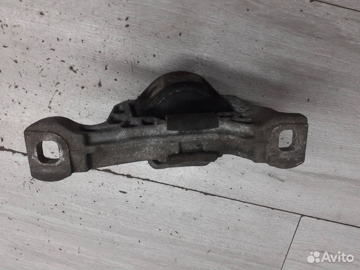 Опора двигателя правая Ford / Volvo 1,8