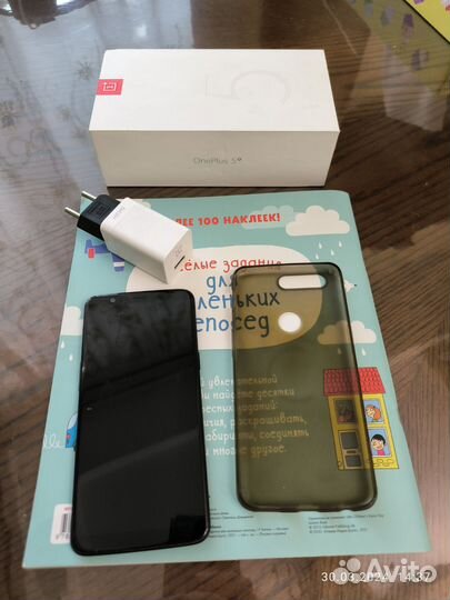 OnePlus 5T, 6/64 ГБ