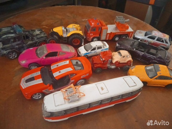 Машинки разные лотом