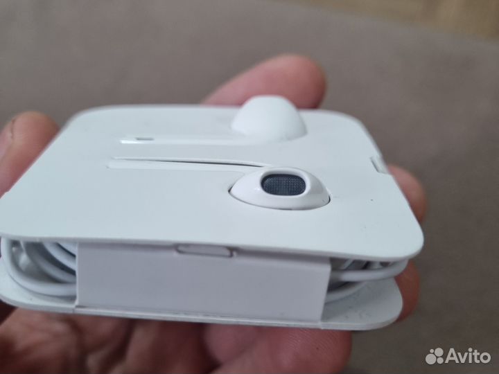 Наушники apple