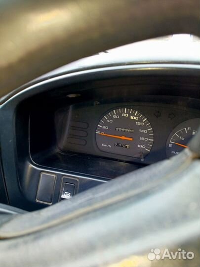 Nissan Wingroad 1.5 AT, 1998, 300 000 км