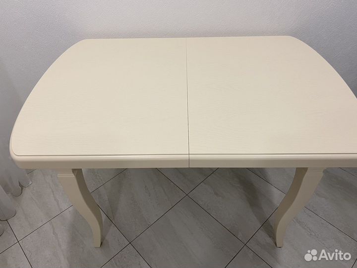 Кухонный стол