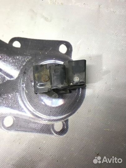 Замок капота Mercedes-Benz Clk- Class