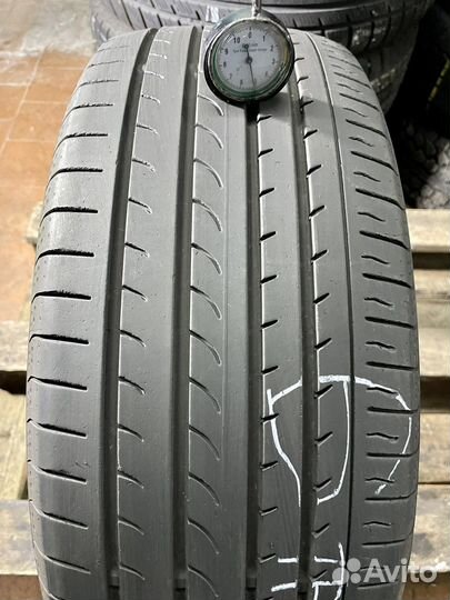 Yokohama BlueEarth RV02 225/50 R18