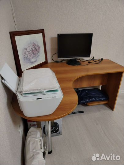 Компьютерный стол