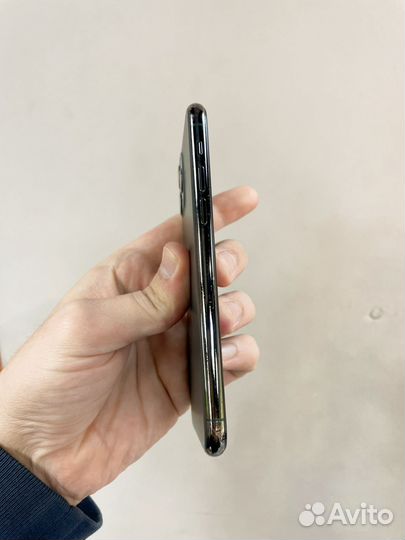 iPhone 11 Pro, 64 ГБ