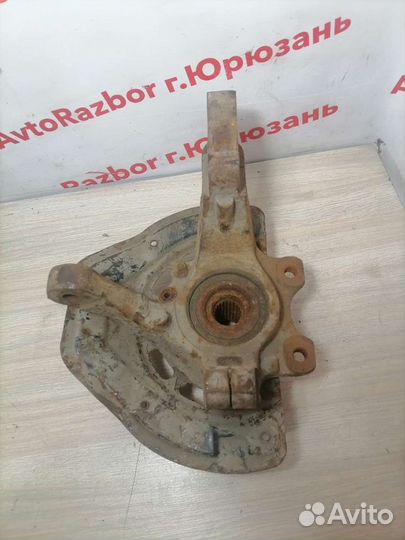 Левый поворотный кулак Opel Vectra B Опель Вектра