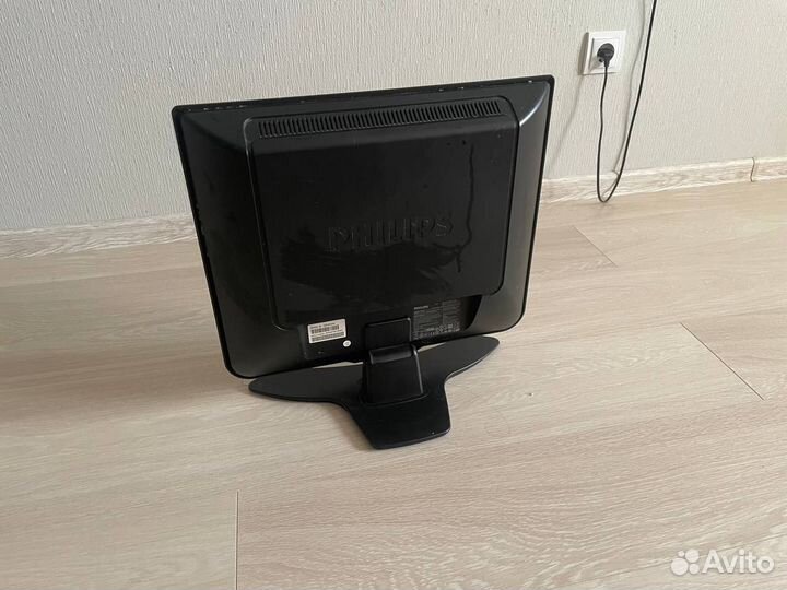 Монитор Philips 19